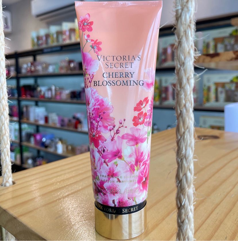 Hidratante corporal cherry blossoming 236ml